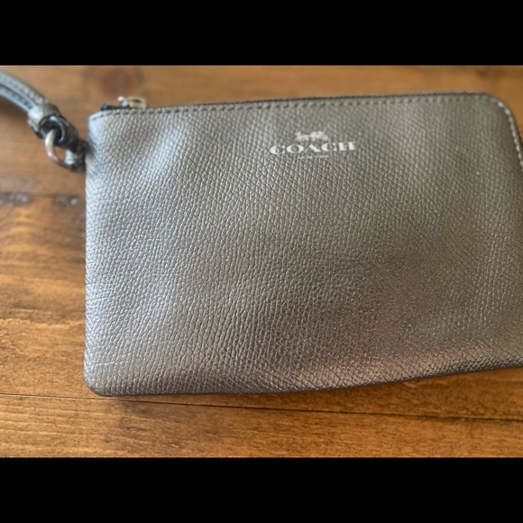 Coach Wallet - Picture 4 of 4